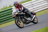 Vintage-motorcycle-club;eventdigitalimages;mallory-park;mallory-park-trackday-photographs;no-limits-trackdays;peter-wileman-photography;trackday-digital-images;trackday-photos;vmcc-festival-1000-bikes-photographs